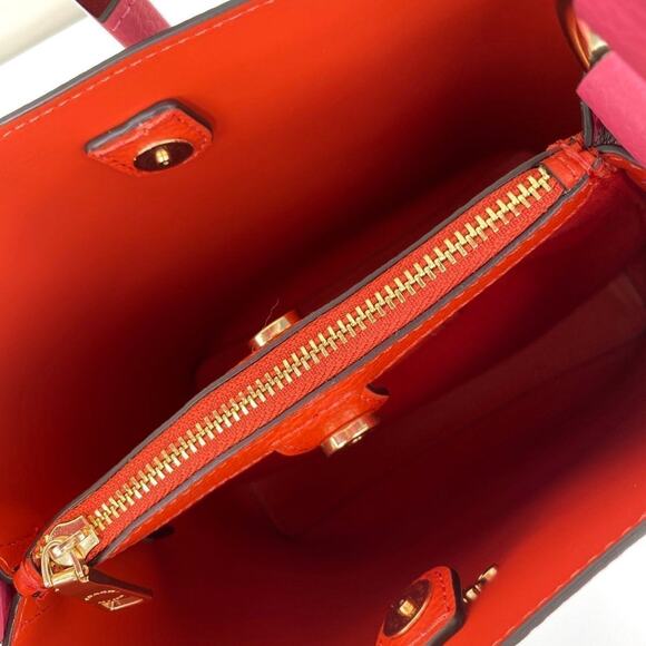 COACH Bucket Bag Colorblock With Stripe - Picture 8 of 9